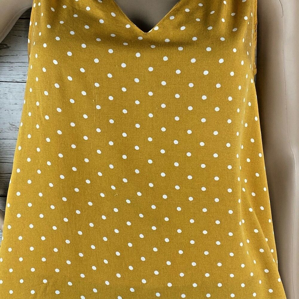 Old Navy Polka Dot Tank Top - Picture 7 of 12